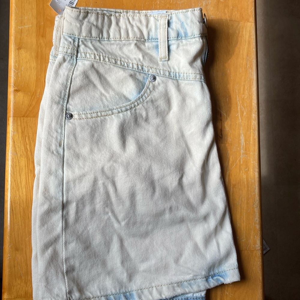 NWT Aero Jean skirt